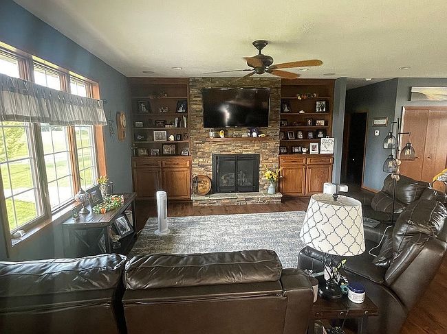 Photo of 240 N Pond Dr, Jackson, MN