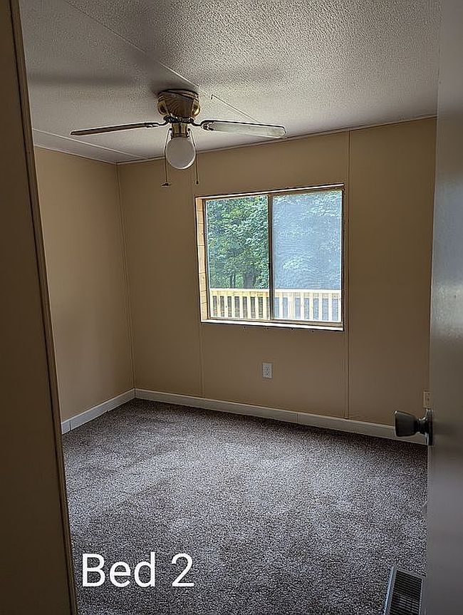 Photo of 8341 S Poplar Ave, Newaygo, MI