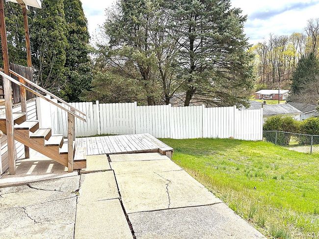 Image of 87 N Pine St