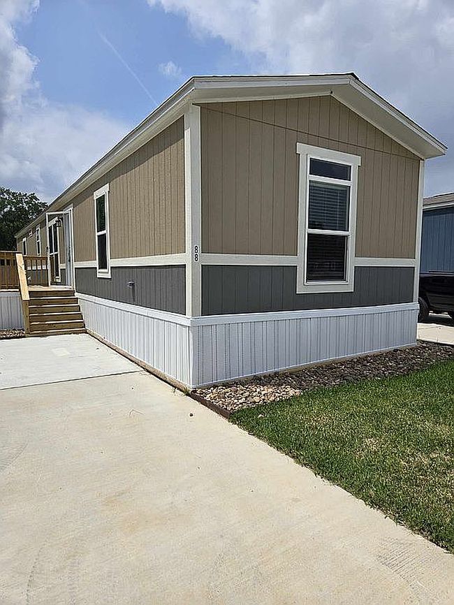 Photo of 23101 Green Oaks St Lot 88, New Caney, TX