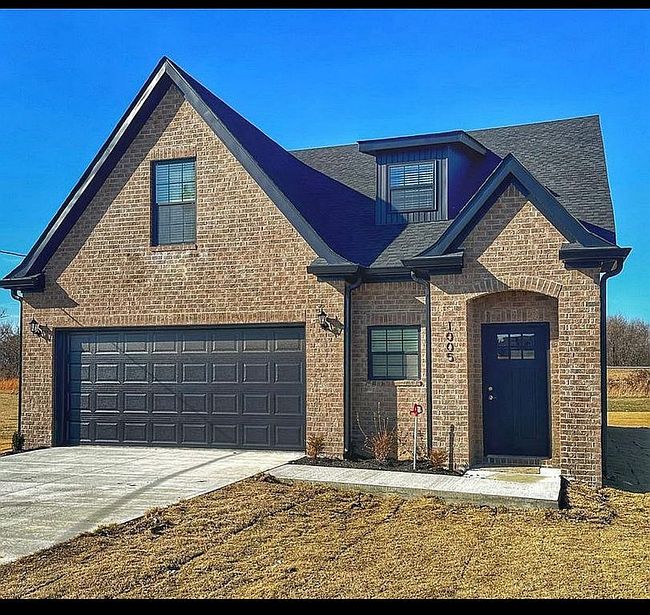 1005 Crowne Loop, Newbern, TN