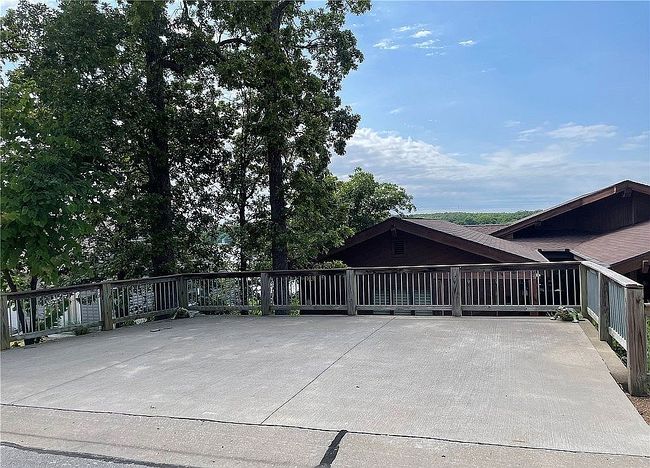 Image of 1229 Summit Cir
