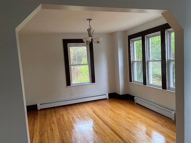 Image of 49 Walton Ln
