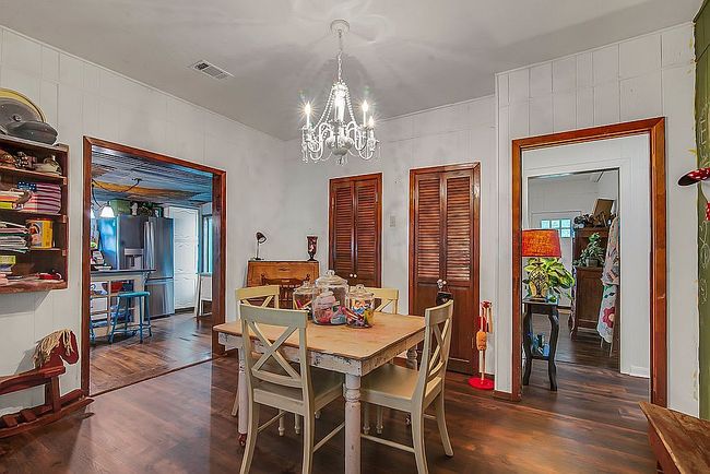 Photo of 182 Douglas St, Van Alstyne, TX