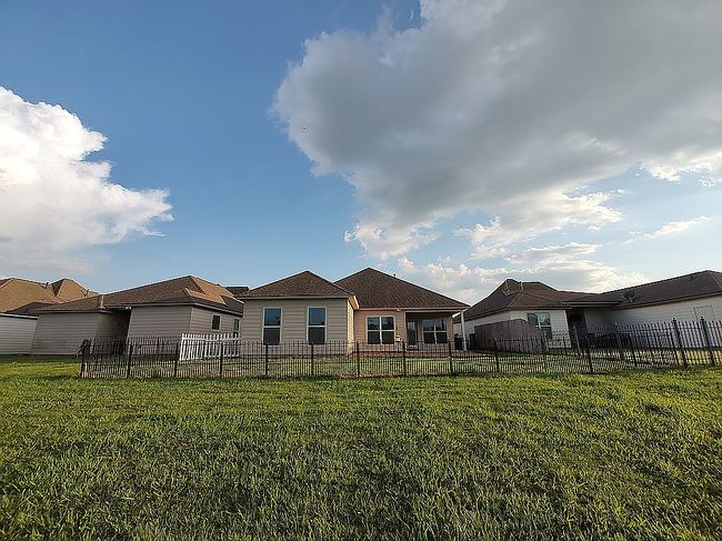 Photo of 7741 W Pelican Lakes Ave, Baton Rouge, LA