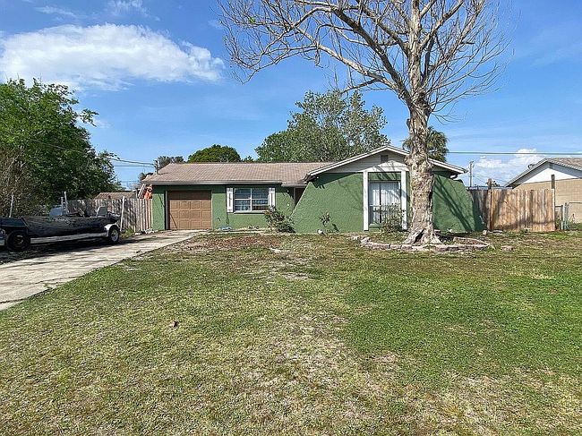 533 Florida Cir S, Apollo Beach, FL