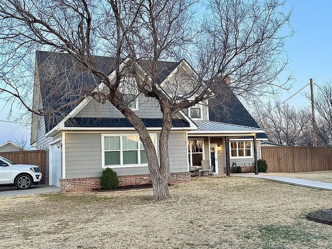 Image of 210 N 4th St
