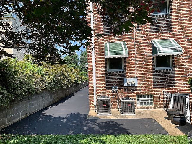 Image of 7515 Whitaker Ave