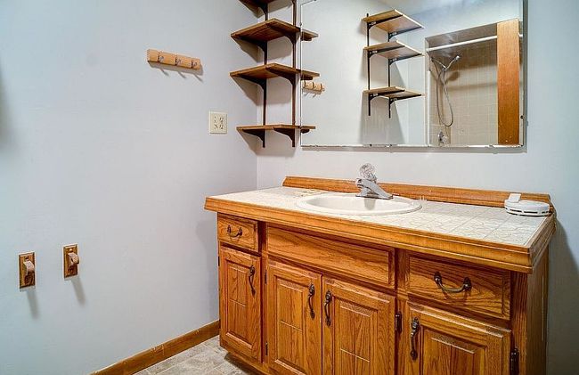 Photo of 1575 N 1150 East Rd, Monticello, IL
