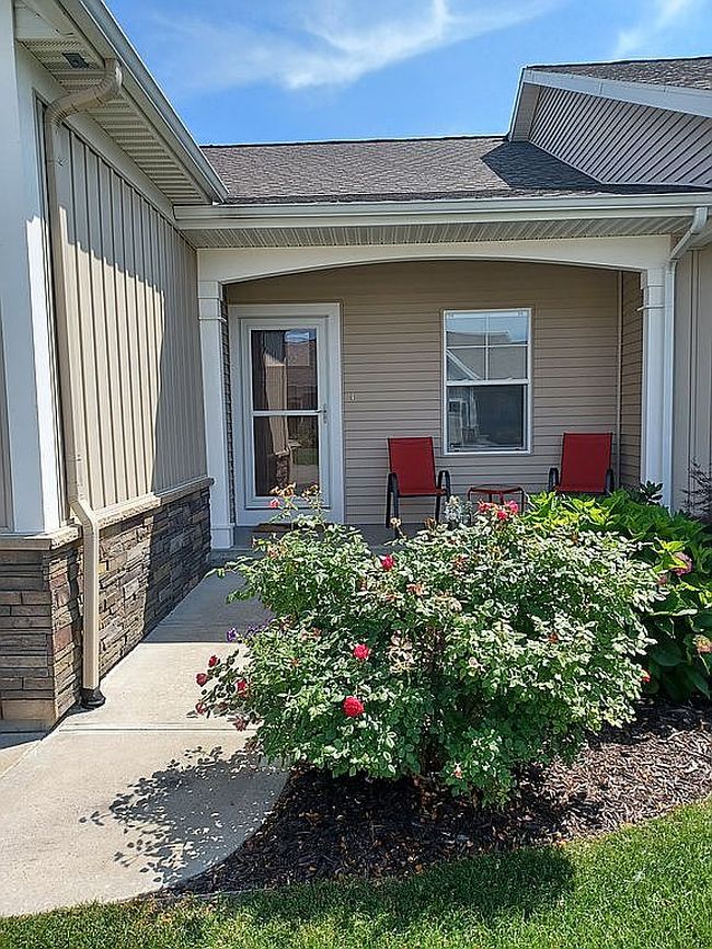 Photo of 882 S Center Park Dr Sw, Byron Center, MI