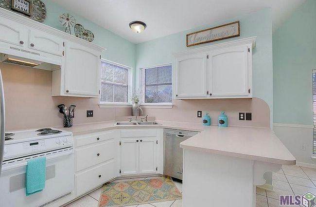 Image of 14334 Whispering Oaks Dr