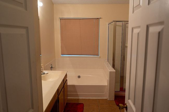 Additional photo 3 of property located at 1941 Oak Tree Ln