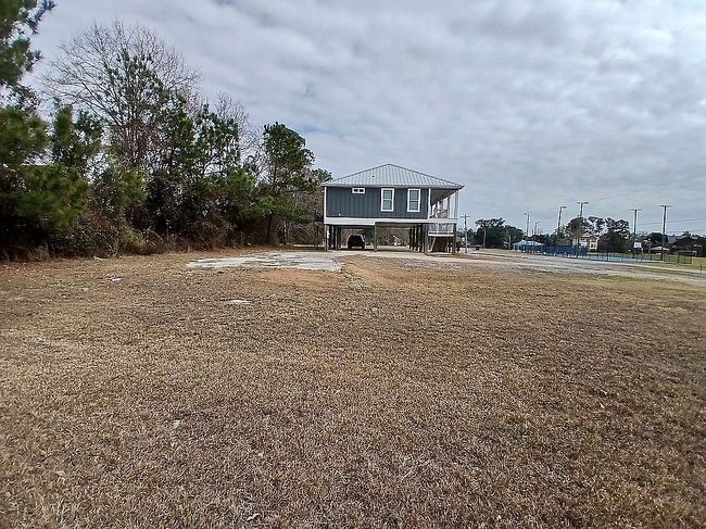 Image of 10501 Pin Oak Dr