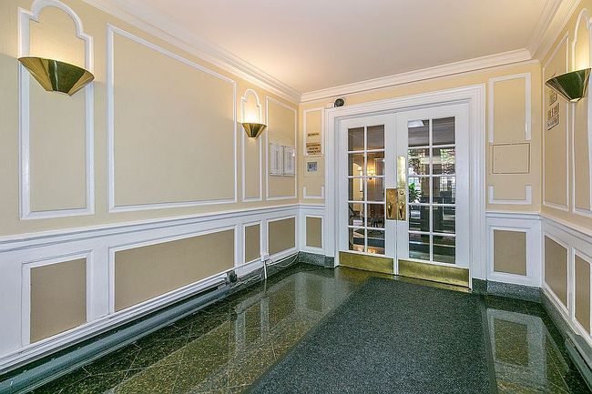 Photo of 77-15 113th St Apt 6L, Forest Hills, NY