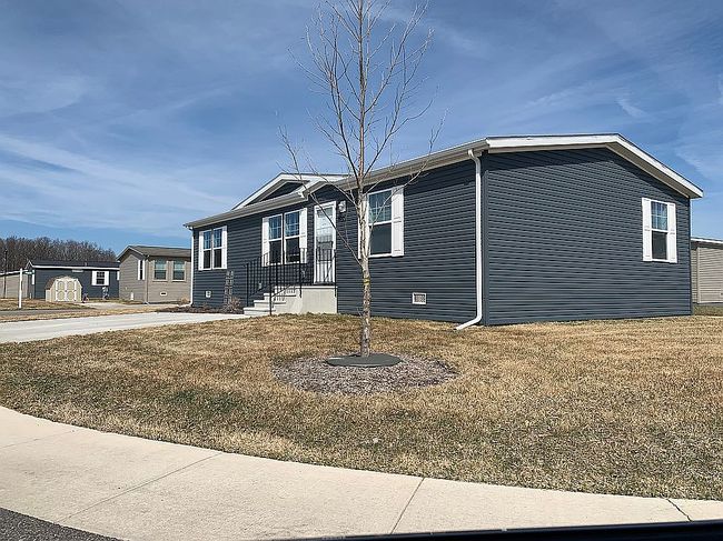 Photo of 7450 Bronco Dr Se, Caledonia, MI