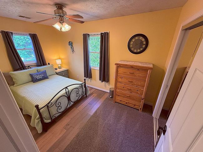Photo of 510 W Hurlbut St, Charlevoix, MI