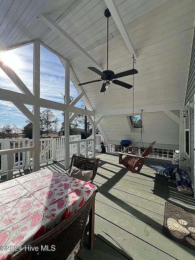 Additional photo 3 of property located at 640 Old Pamlico Beach Rd W