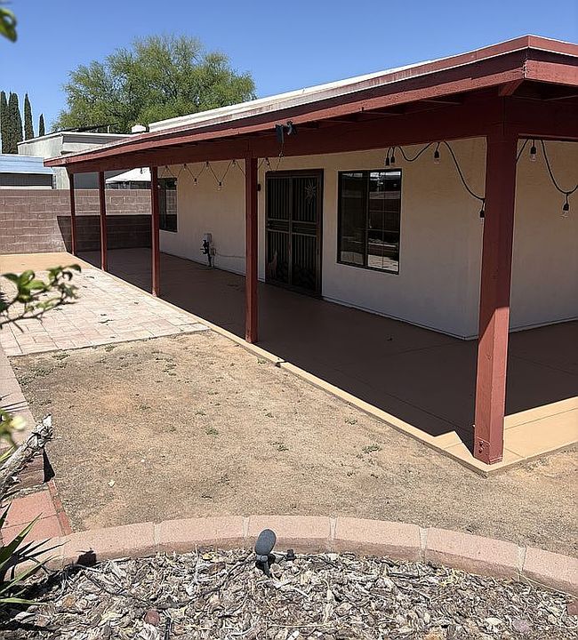 Image of 2621 W Camino Llano