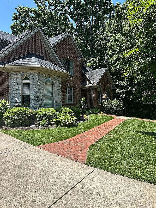 Image of 316 Hawthorne Dr