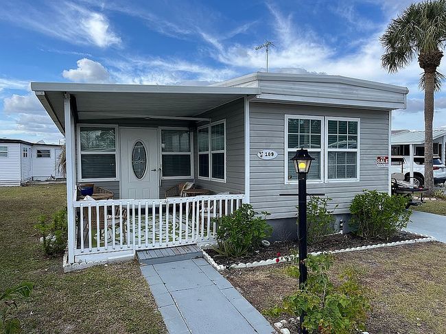 Image of 109 Lakeside Ranch Dr