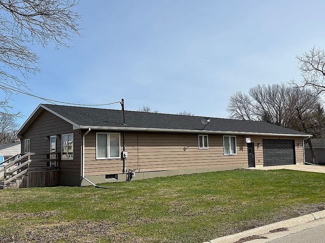 Image of 700 N Montgomery Ave