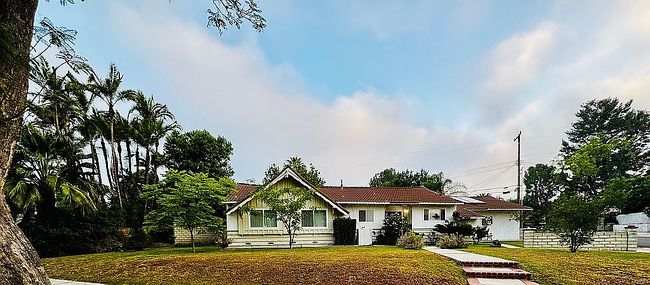 Photo of 18301 Ludlow St, Porter Ranch, CA