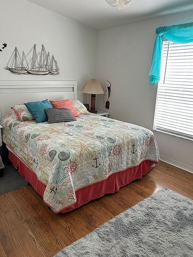 Image of 6 Brink Ave