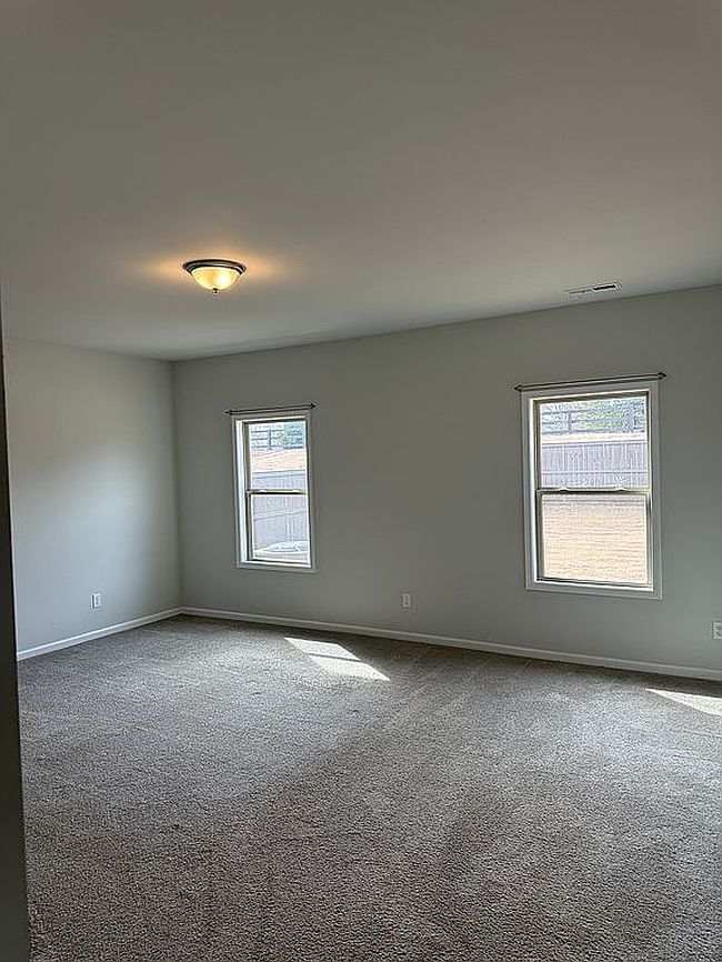 Image of 210 Keva St