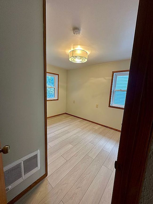 Photo of 918 E 3rd St, Ogallala, NE