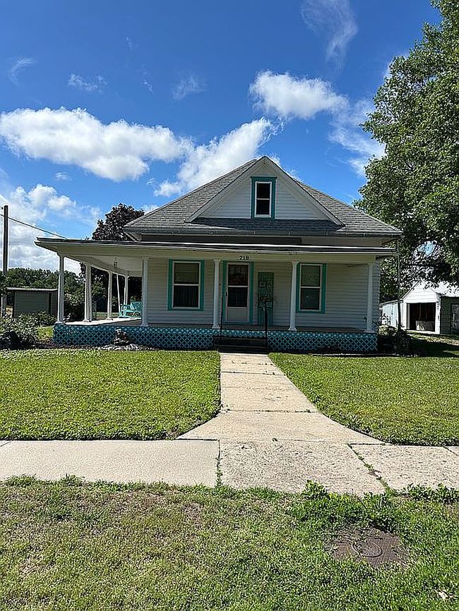 Photo of 718 Lincoln St, Clyde, KS