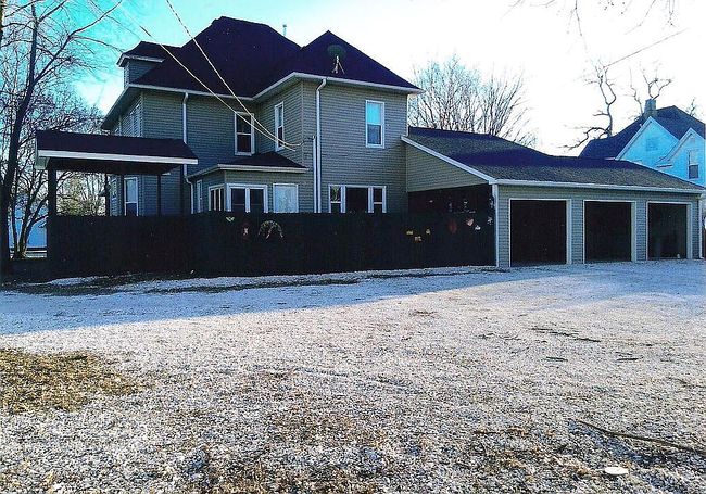 Additional photo 1 of property located at 214 E N Main St