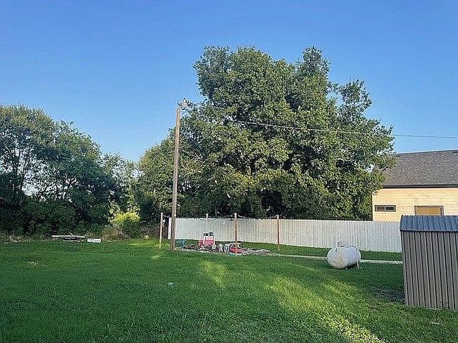Photo of 408 Harris St, Italy, TX