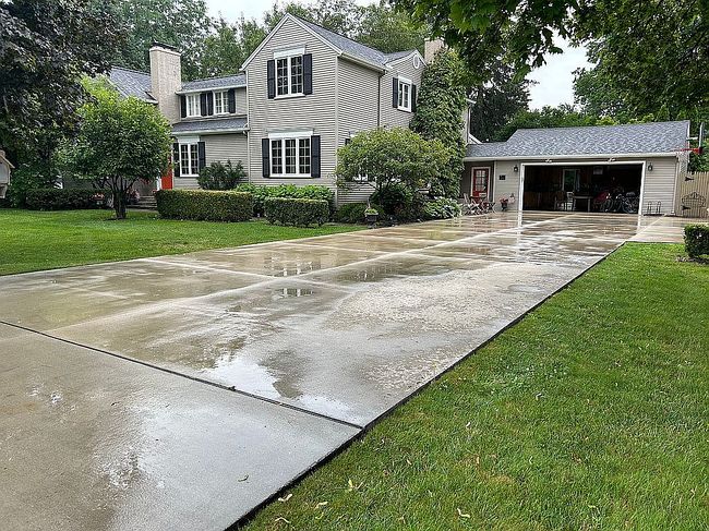 Photo of 528 E Boundary St, Perrysburg, OH