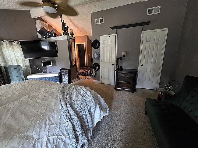 Photo of 712 Vaughn Dr, Burleson, TX