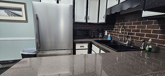 Image of 17 Century St Unit 17