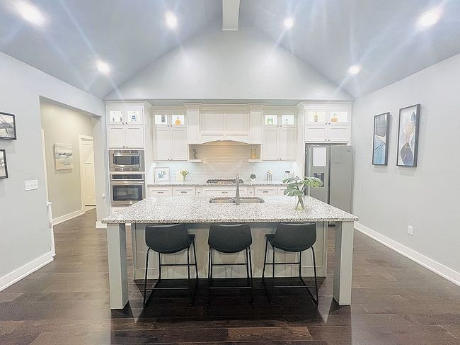Image of 1001 Stonebridge Village Dr