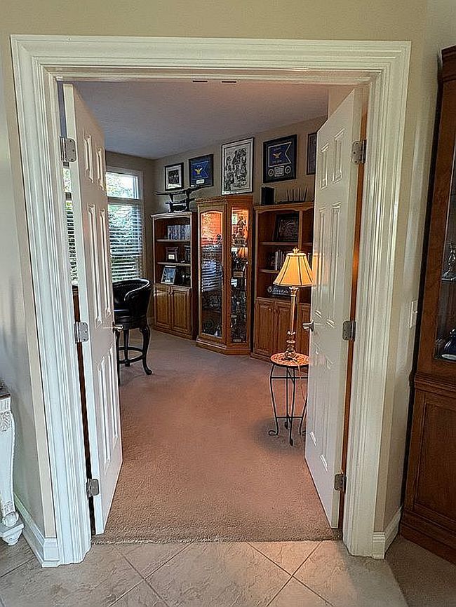Photo of 981 Eagle Run Dr, Dayton, OH