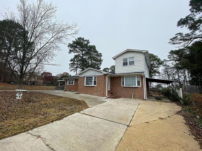 Photo of 1641 Ireland Dr, Fayetteville, NC