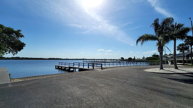 Photo of 2407 Pier Dr, Ruskin, FL