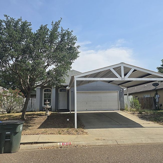 Photo of 1617 Denmark Ln, Laredo, TX