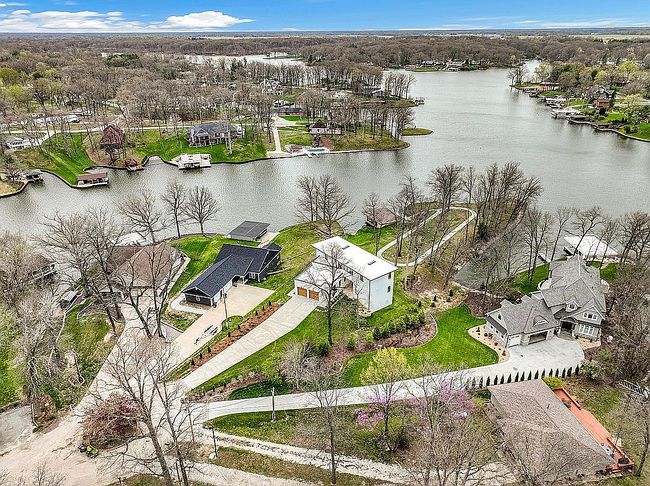 Photo of 9219 E Best Ct, Effingham, IL