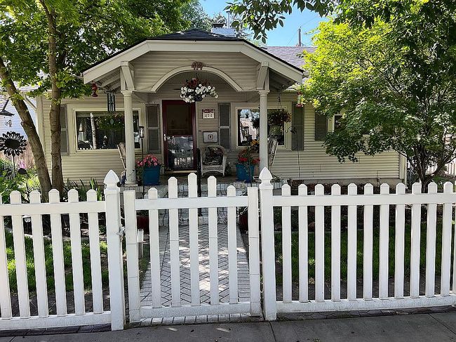 Photo of 414 S 18th Ave, Caldwell, ID