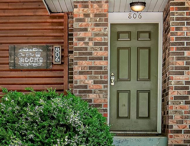 Photo of 806 S Flint St, Stockton, MO