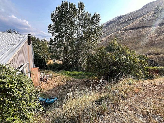 Image of 381 Seven Devils Rd
