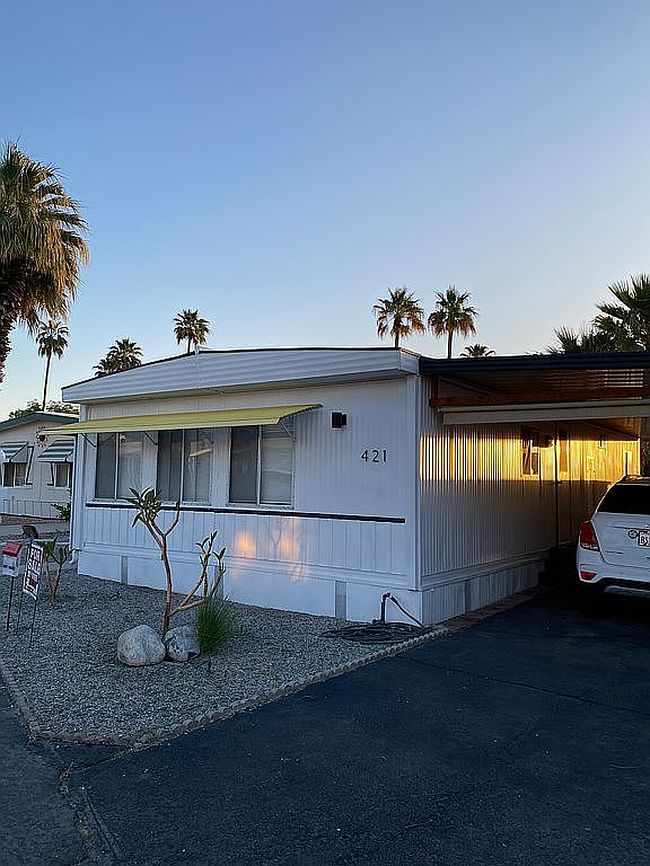 Image of 421 Butterfield