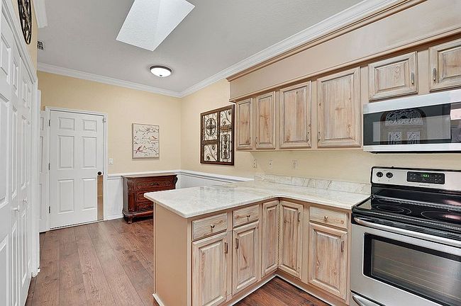 Additional photo 2 of property located at 72 Enclave Dr