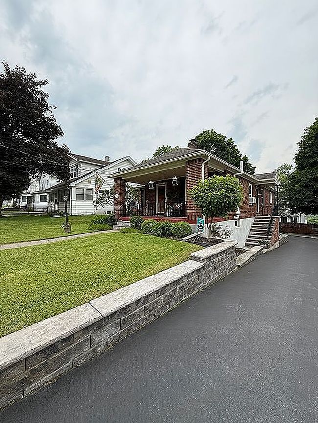 Additional photo 1 of property located at 314 Darrow Ave