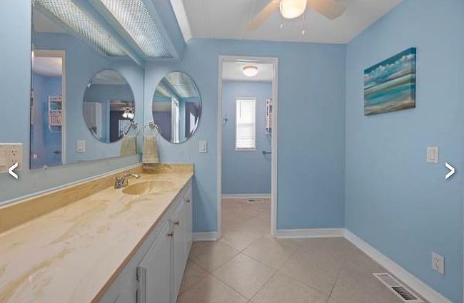 Image of 148 Ne Sharyon Ln