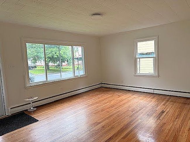 Image of 115 Hammond St