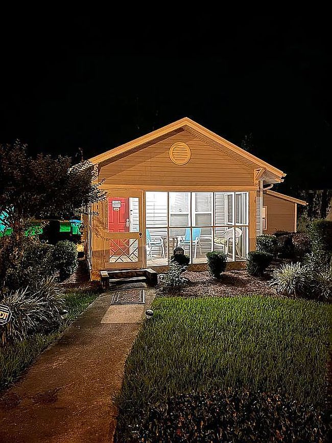 Image of 4111 Herring Ave #1 & 2
